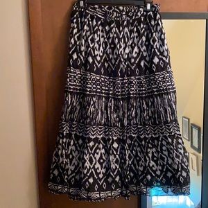 Studio West Women’s Print Long Skirt size Lg